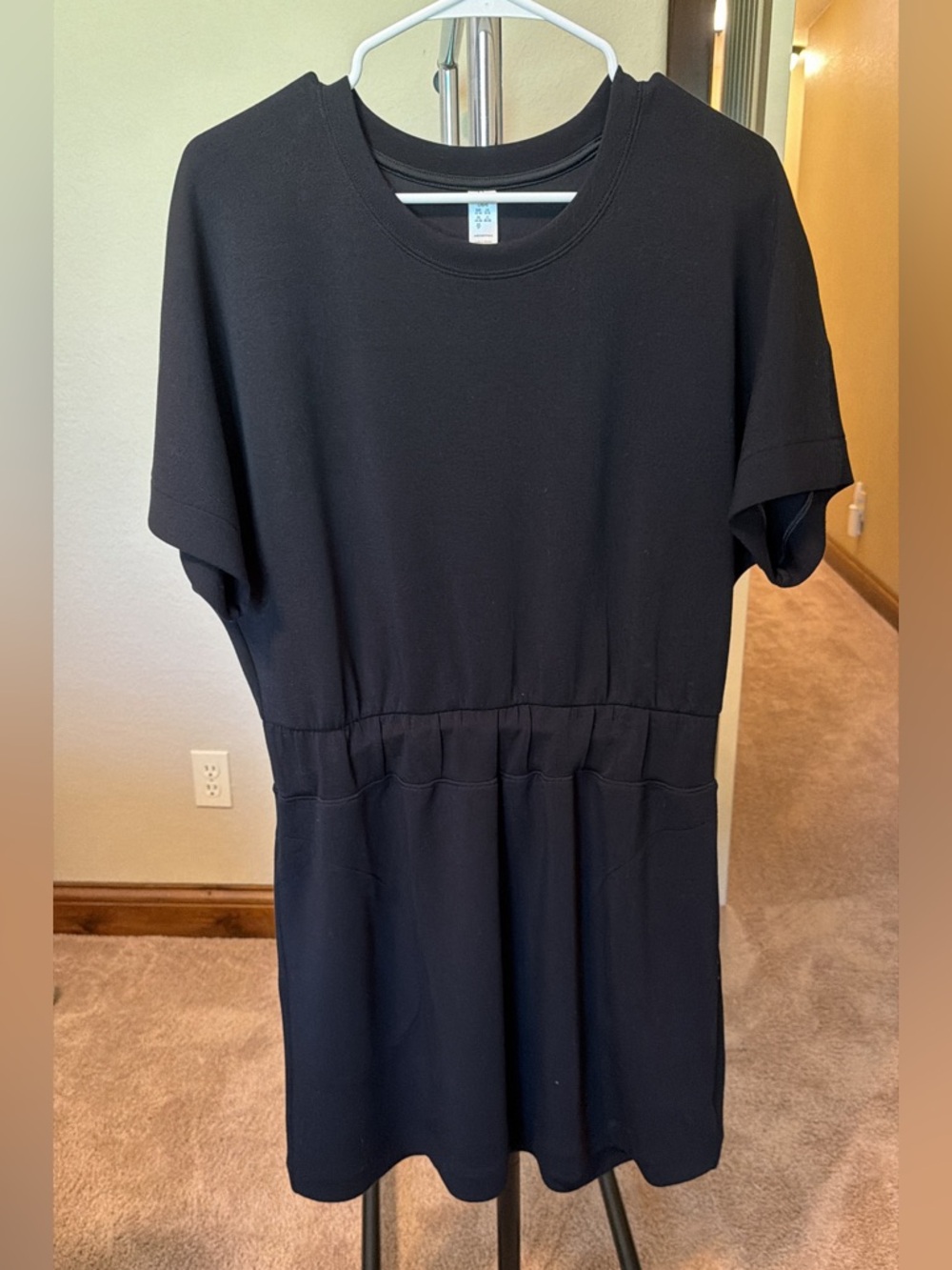 SPANX Air Essentials Black Short Sleeve Mini Dress. Size L. Like new